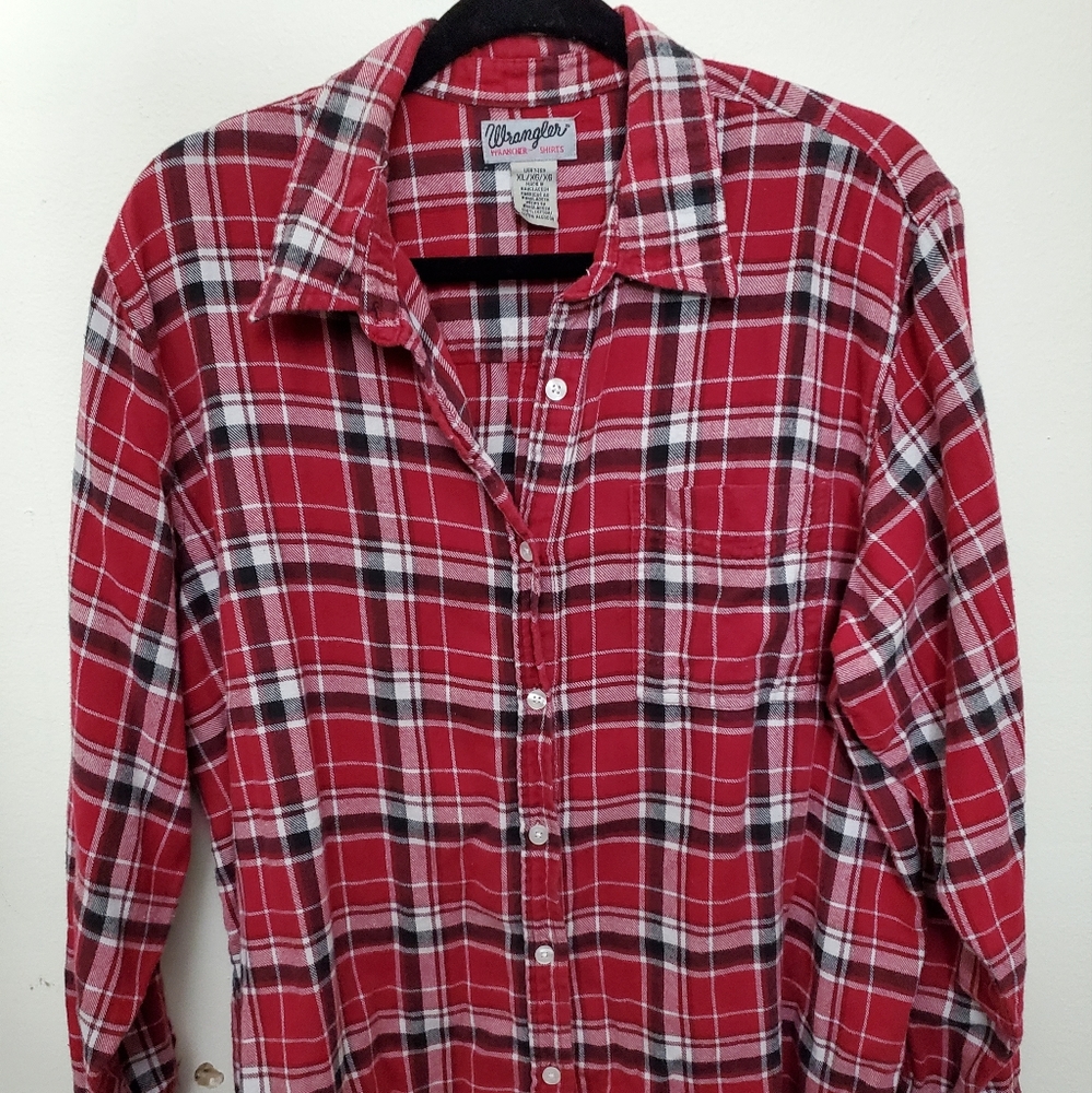 Women's Plaid Flannel Shirt